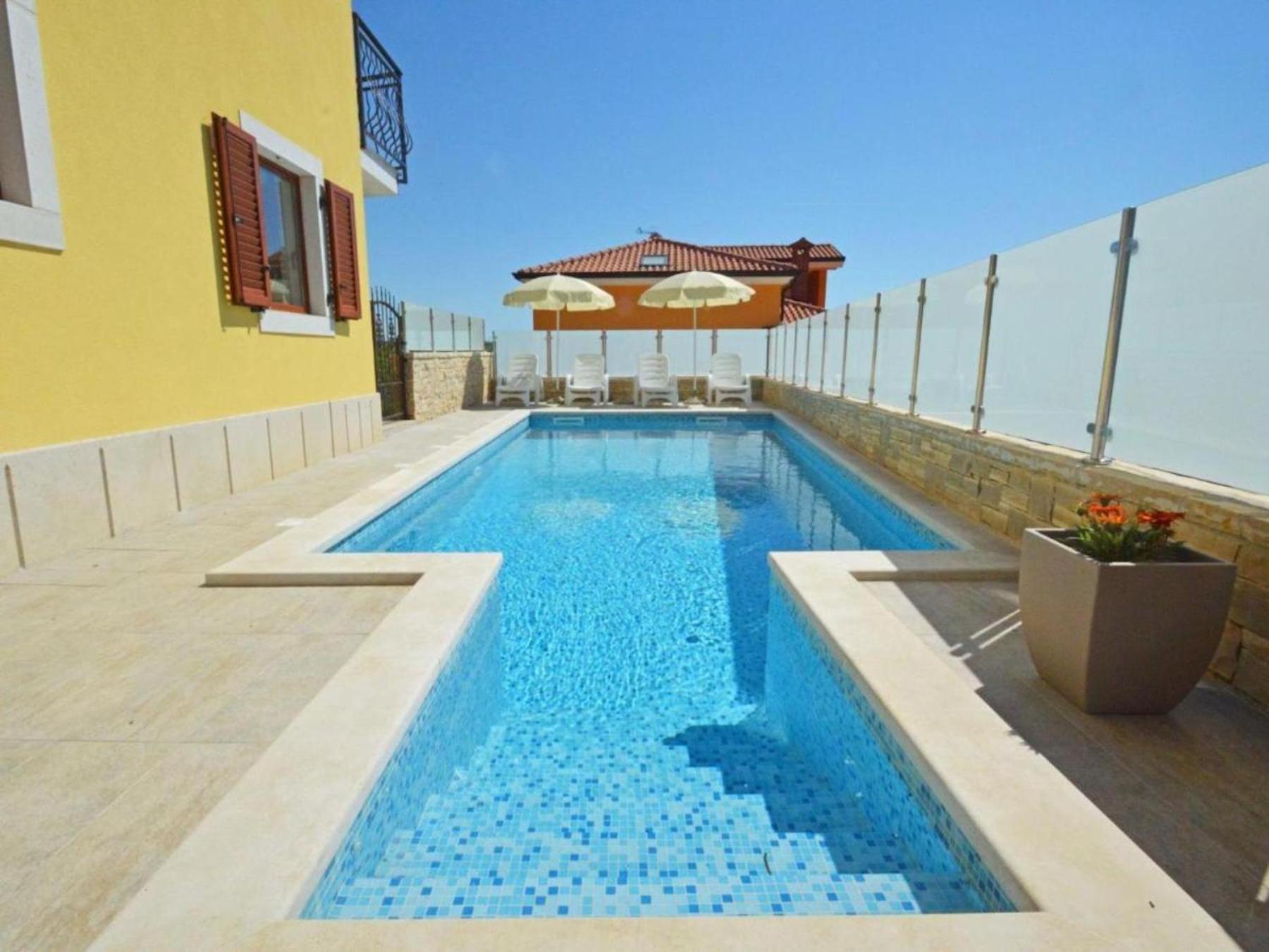 Elia Apartments Савудрія Екстер'єр фото